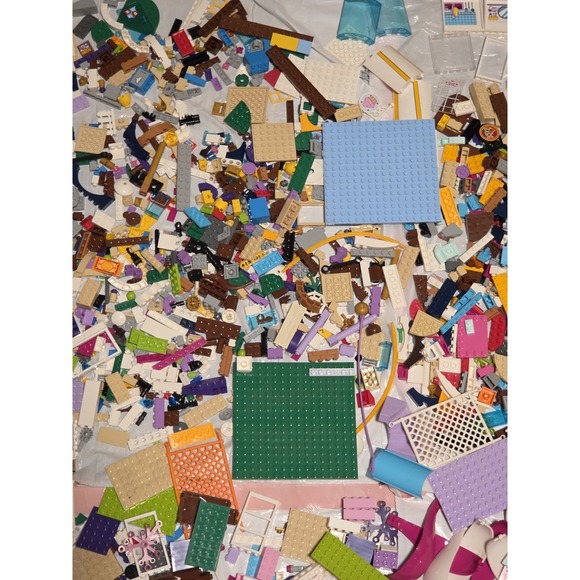 LEGO FRIENDS Set Parts Lot Special Bricks Accessories Bulk Lot ~ 10 lbs - Picture 9 of 10